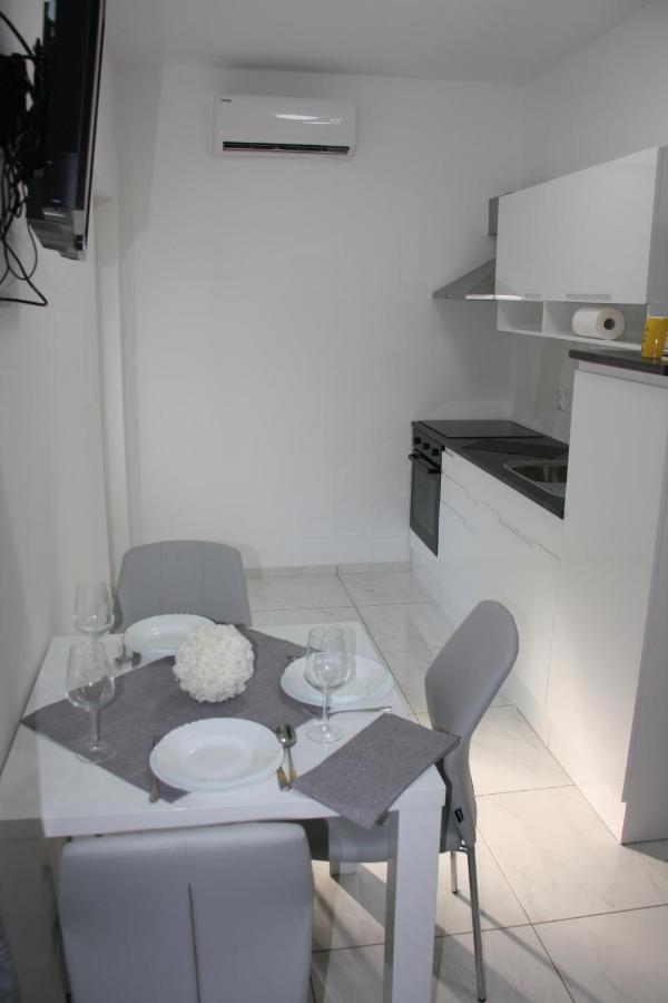 Ferienwohnung Lea Šibenik Exterior foto